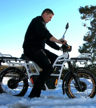 Electric Motorcycle in Winter 